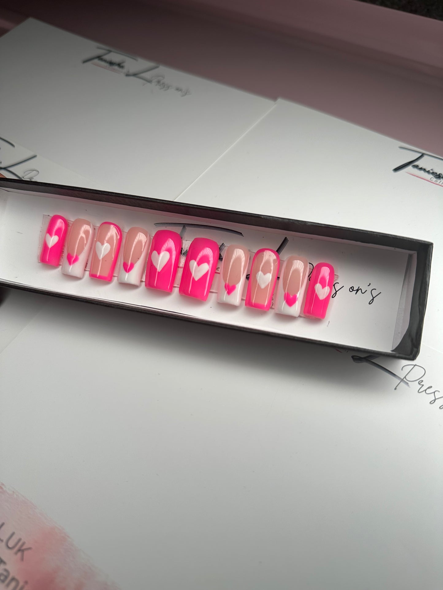 REAL LOVE - press on nails - set of 10