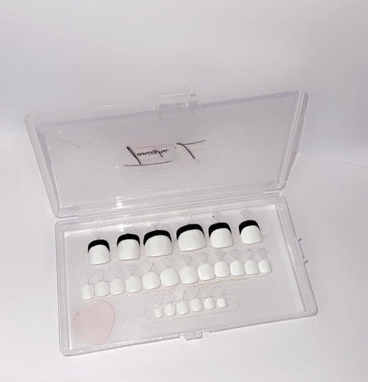 FRENCH TIP TOES (WHITE/BLACK) - press on nails - set of 20/24
