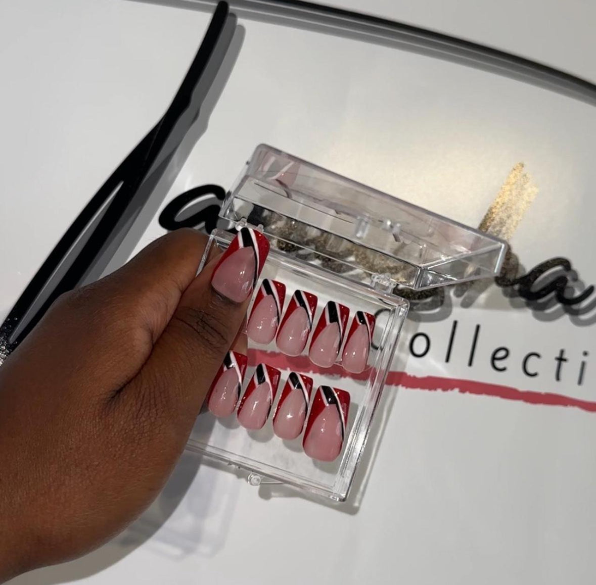 TRINIDAD - press on nails - set of 10