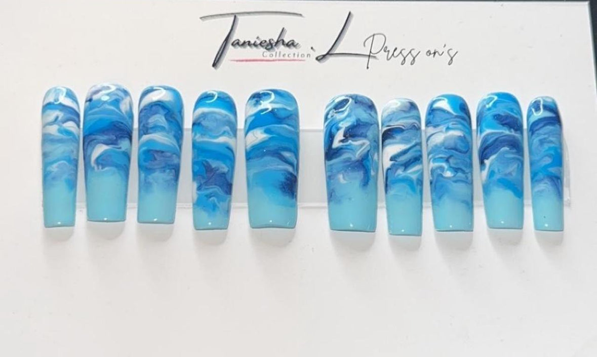 SEA VIEW - press on nails - set of 10