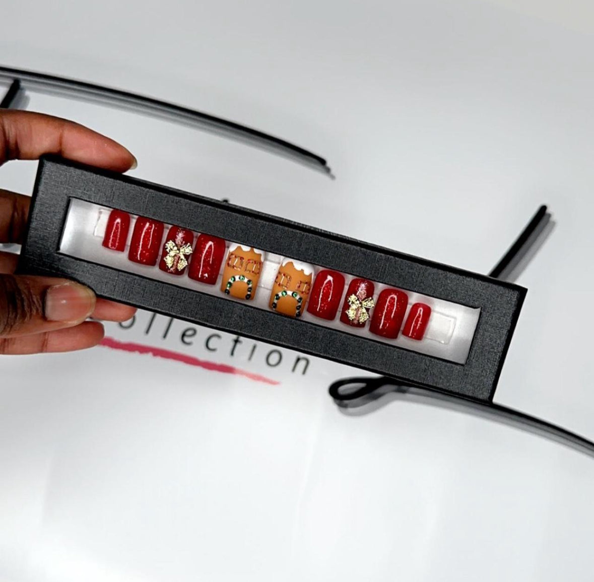 CHRISTMAS - press on nails - set of 10